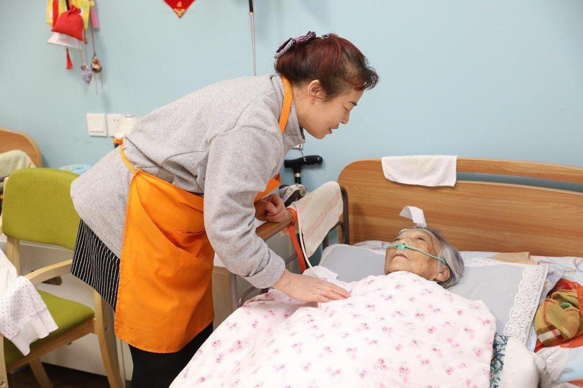 公明家政服务哪家好？如何挑选靠谱的保洁公司？